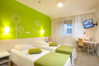 Отель Tallink Express Hotel Таллин Двухместный номер с 2 отдельными кроватями и доступом в спа-центр-3